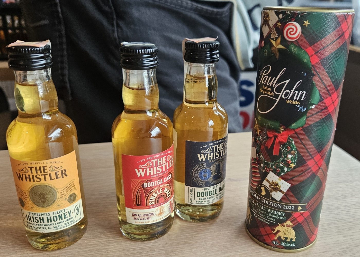 Setk�n� / Burza minif�a�ti�iek alkoholu - Minibottles collectors meeting
Bratislava - Modesto bar - 21.9.2024