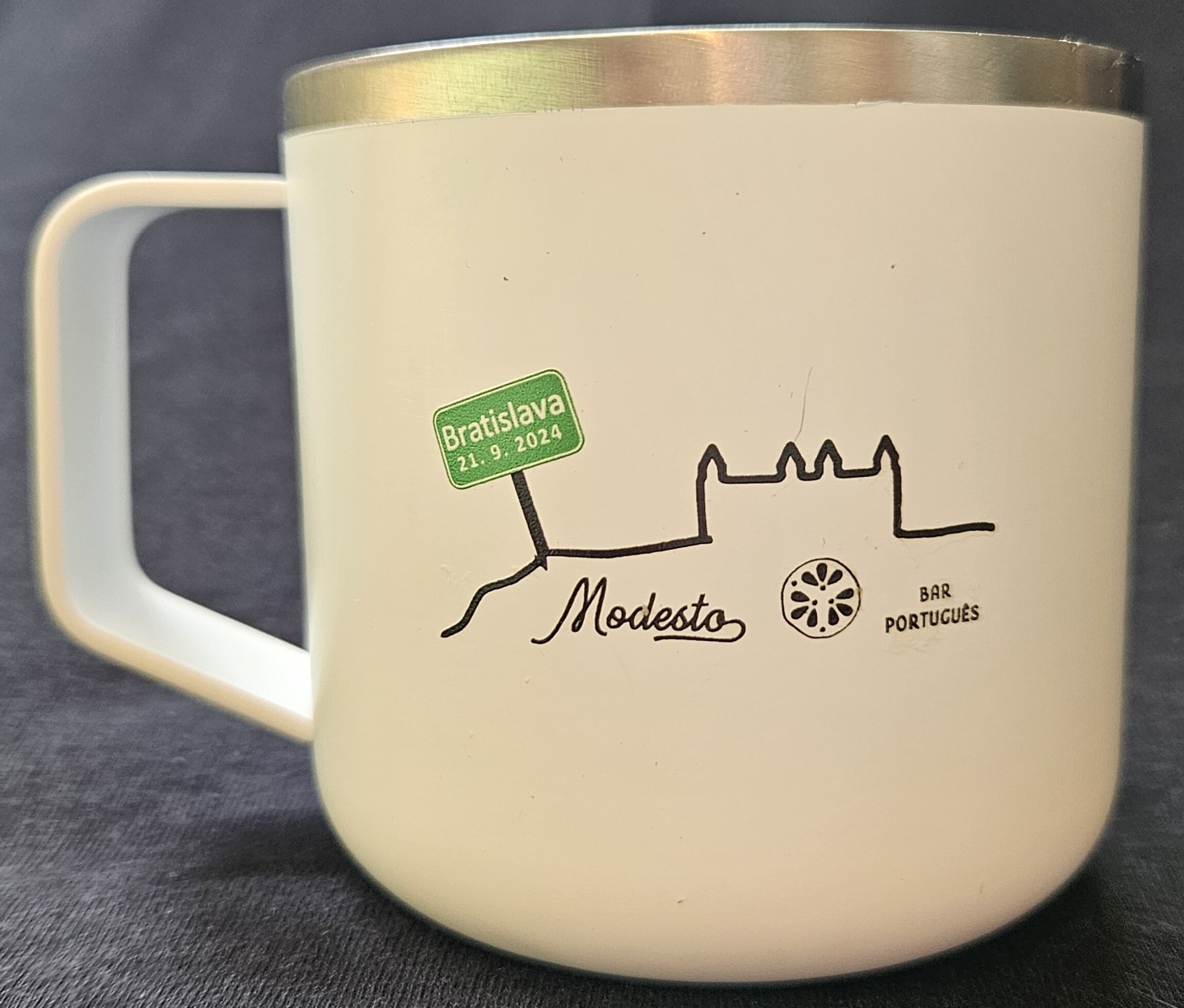 Setk�n� / Burza minif�a�ti�iek alkoholu - Minibottles collectors meeting
Bratislava - Modesto bar - 21.9.2024