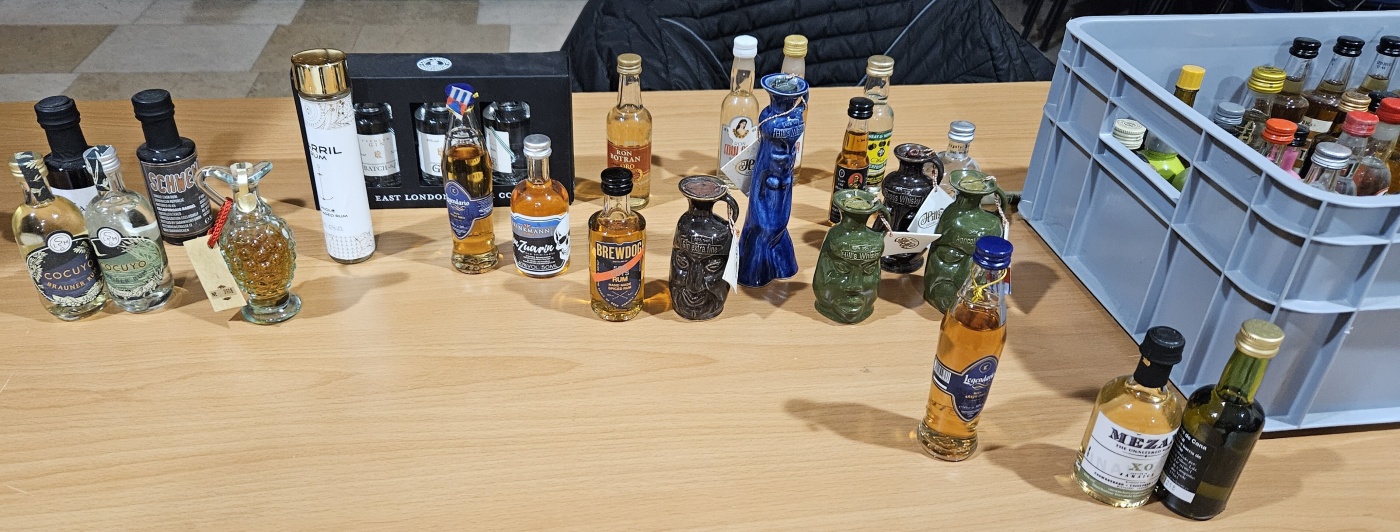 Burza minifatiiek alkoholu - Minibottles collectors meeting
Praha - 25.11.2023
SSaM - Spolek Sbratel alkoholickch Miniatur