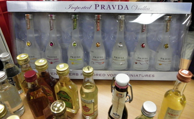 Imported Pravda vodka
Burza SSaM (Praha 28.11.2015) - fotografie