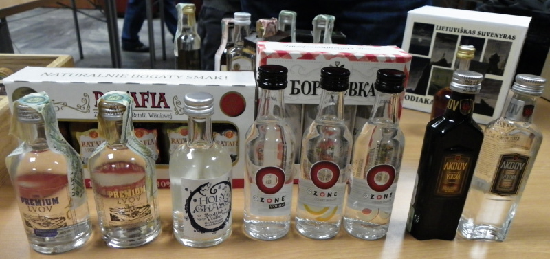 Burza minifatiiek alkoholu
Praha - 26.11.2016
SSaM - Spolek Sbratel alkoholickch Miniatur
