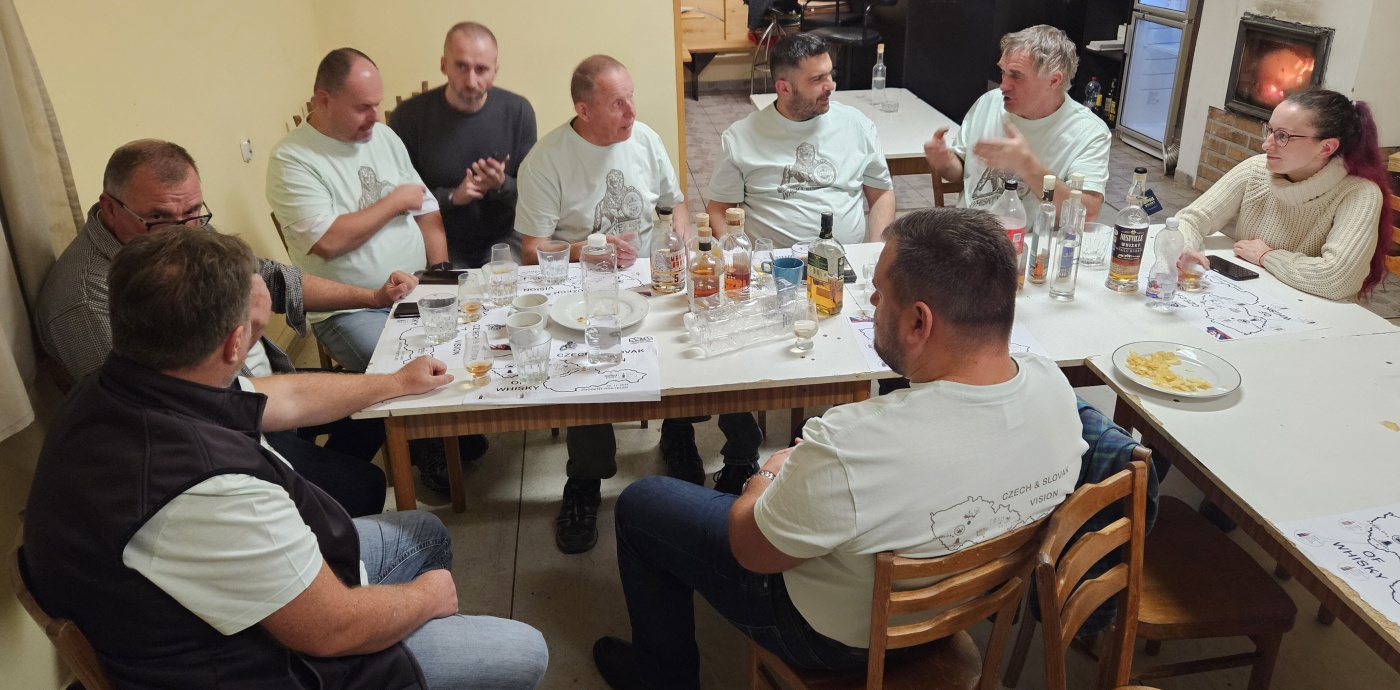 Degustace DDS # 6 - czech&slovak vision of whisky
Zboen Kostelec - 25.11.2023
DDS SSaM (Divize degustanch specialist Spolku Sbratel alkoholickch Miniatur)
Old Well Bourbon & Porto cask finish Single malt Unpeated - Trebitsch Highland 6YO Blended - Prdlo single malt 10yo - Nestville Single barrel Limited edition - Lafaette Single malt - GoldCock Single malt 10yo - Martin`s Barrel Single malt Peated 5yo - Old Well Bourbon & Kagor cask finish Single malt Lightly peated