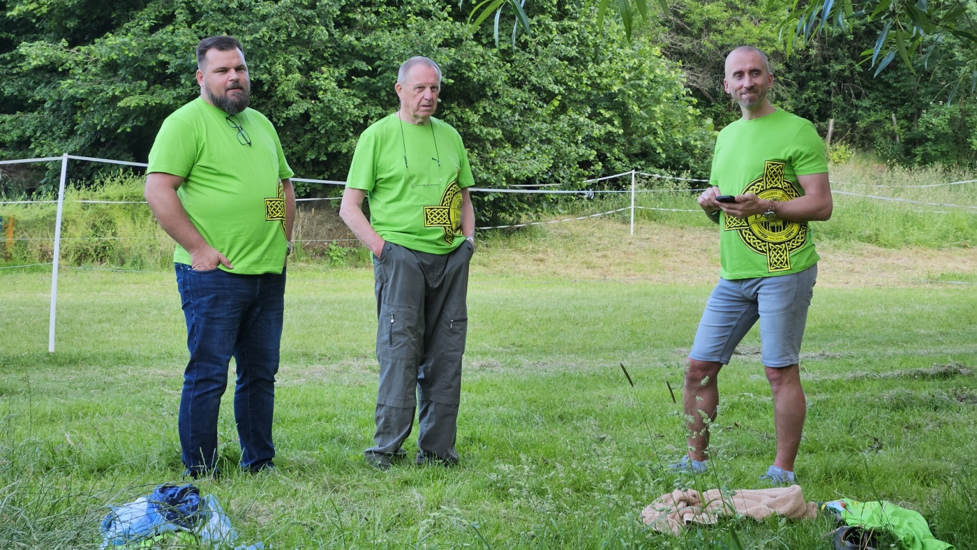 Degustace DDS # 9 - Fucking Patrick
Zbo�en� Kostelec - 14.6.2025
DDS SSaM (Divize degusta�n�ch specialist� Spolku Sb�ratel� alkoholick�ch Miniatur)
Connemara Peated single malt Irish whiskey Distillers edition - Redbreast Single Pot Still Irish Whiskey aged 15 years - Writers Tears Double Oak Irish Whiskey - Jameson Single Pot Still Irish whiskey Five oak cask release - Lambay whiskey Finished in cognac casks Irish whiskey