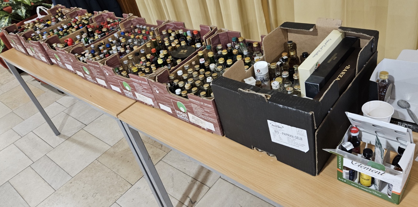 SSaM - Burza minif�a�ti�iek alkoholu - Minibottles collectors meeting
Praha - 8.11.2025
