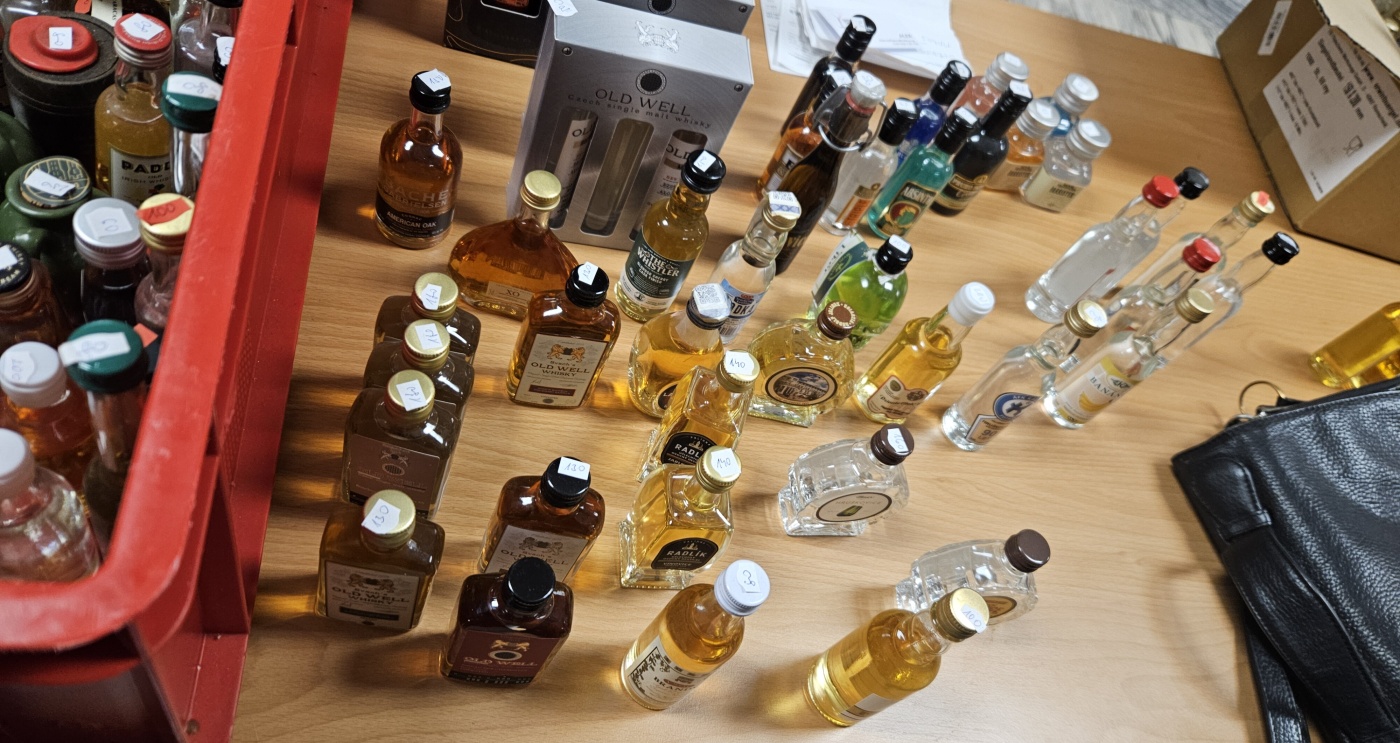 SSaM - Burza minif�a�ti�iek alkoholu - Minibottles collectors meeting
Praha - 16.5.2026